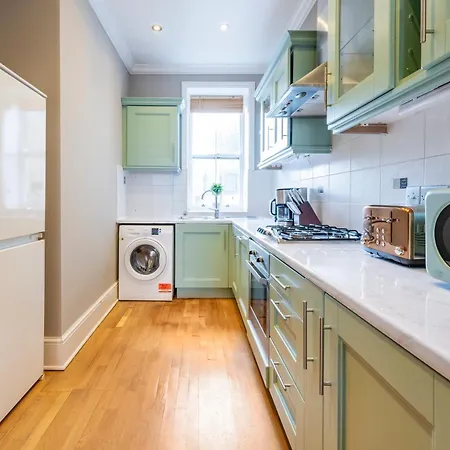 Large 1 Bedroom In Center Of London 3 Exterior photo