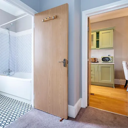 Large 1 Bedroom In Center Of London 3 Exterior photo