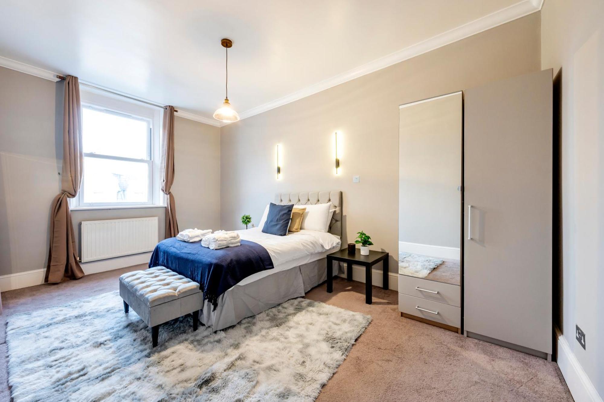 Large 1 Bedroom In Center Of 3 Appartamento Londra