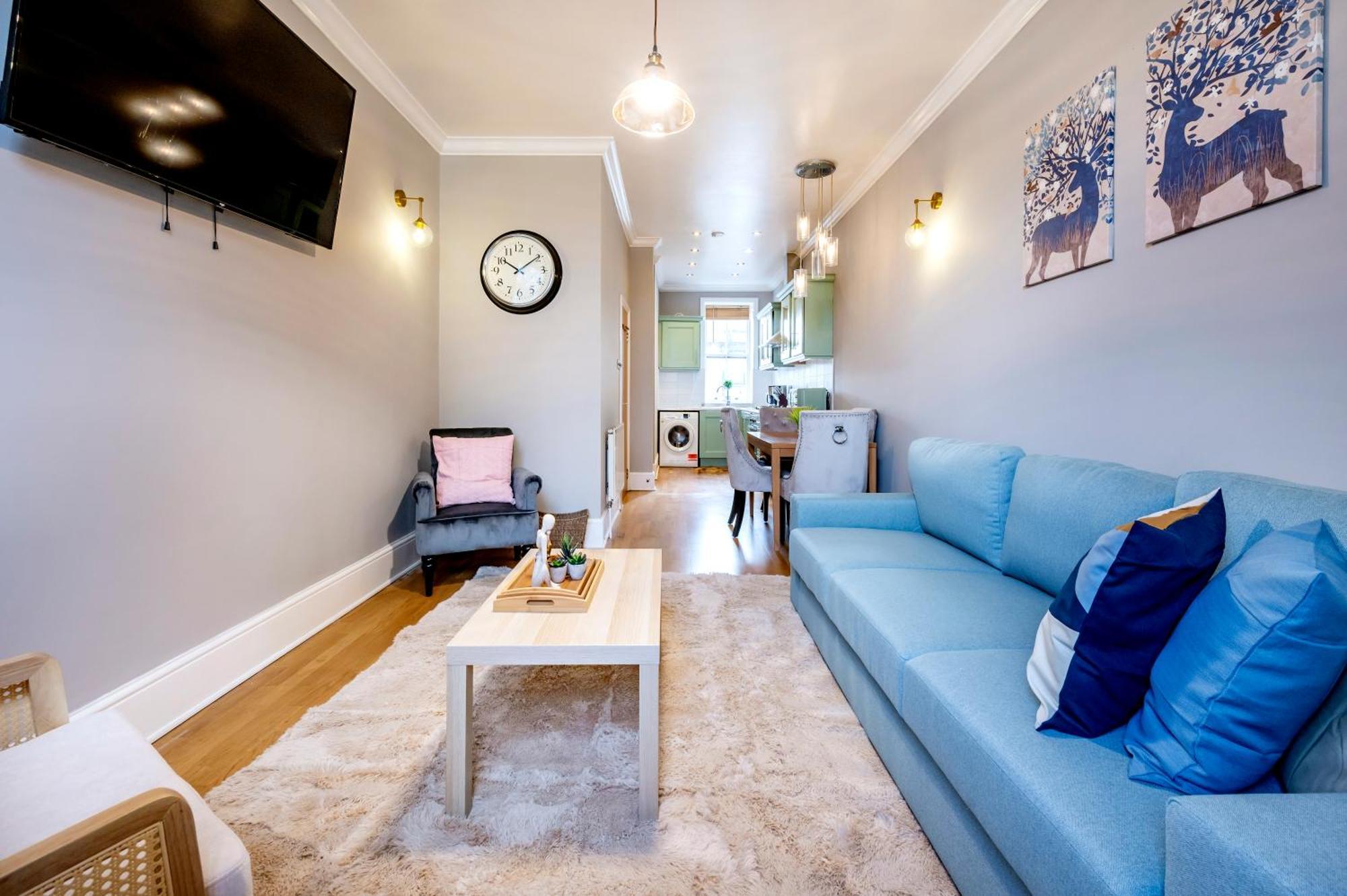 Large 1 Bedroom In Center Of 3 * Londra