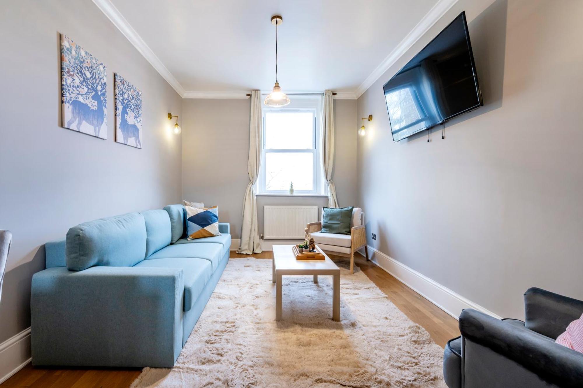 Appartamento Large 1 Bedroom In Center Of 3 *
